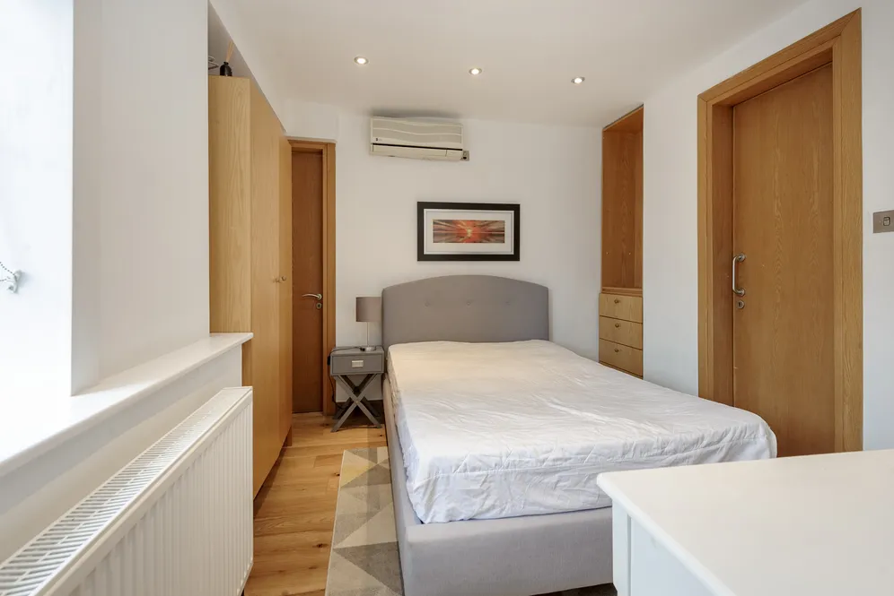 Brompton Road, London, SW3 photo 10