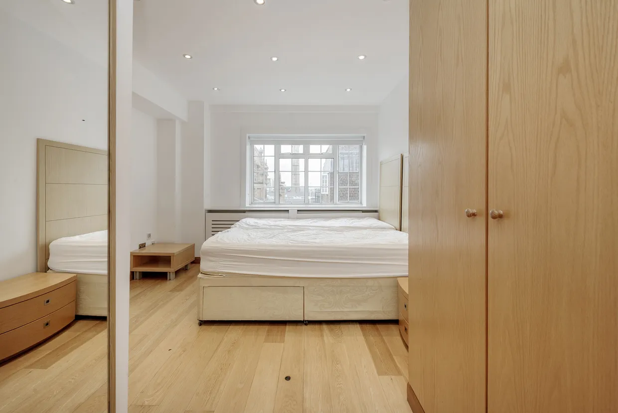 Brompton Road, London, SW3 photo 11
