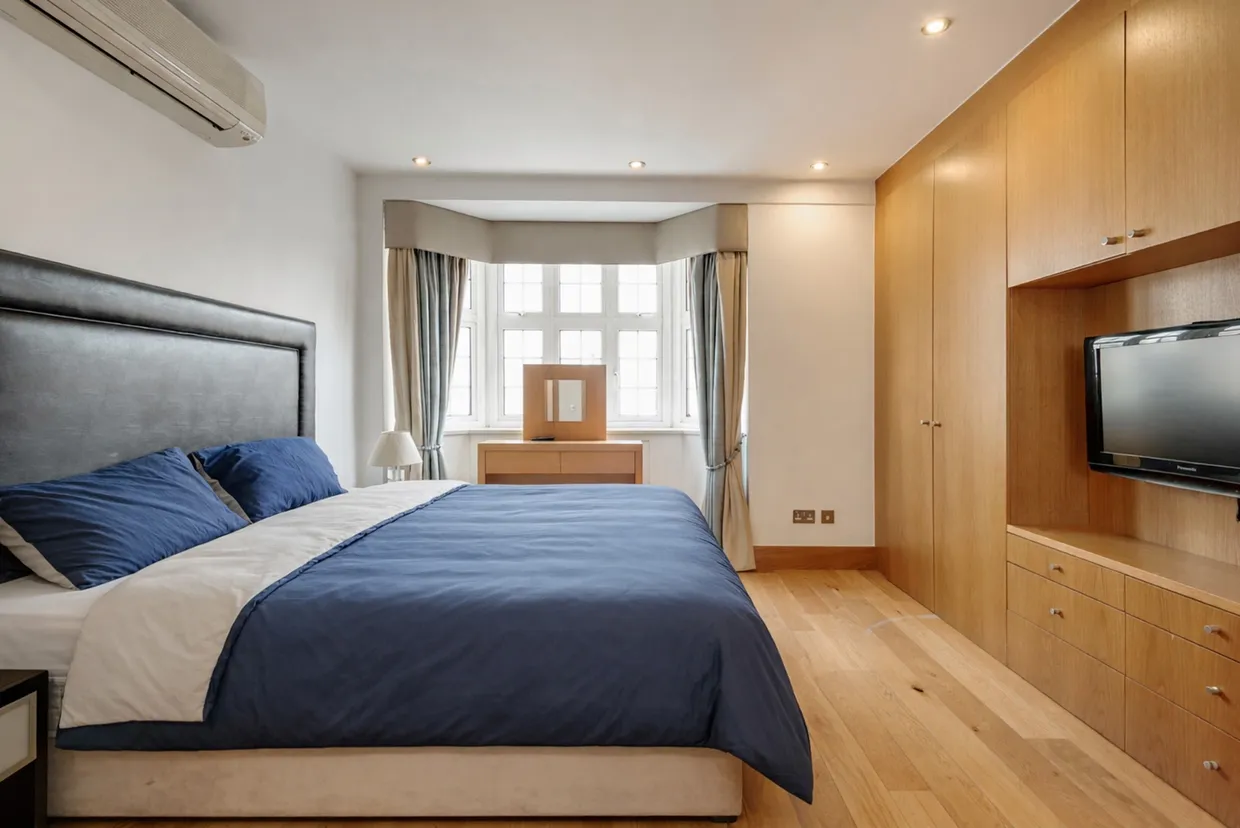 Brompton Road, London, SW3 photo 8