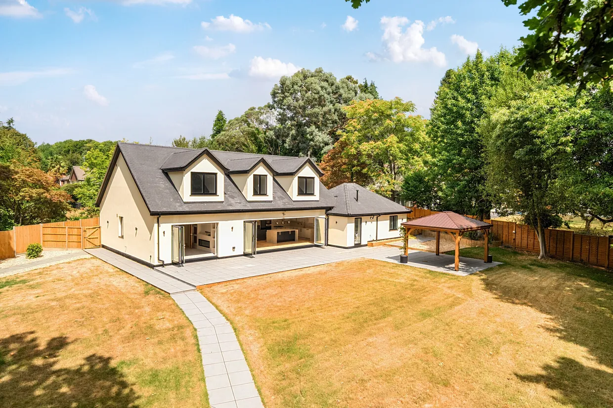 The Paddock, Haslemere, GU27 photo 13