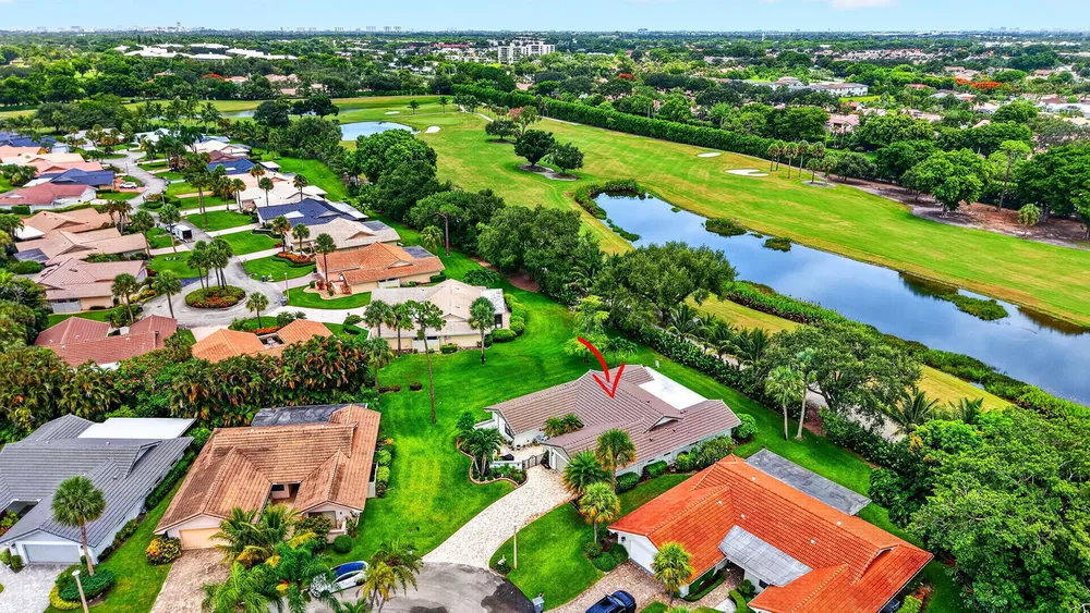 6928 Villas Dr W, Boca Raton, FL 33433
