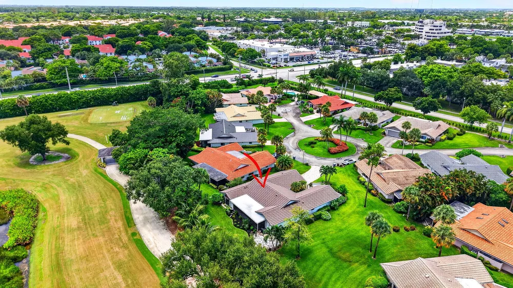6928 Villas Dr W, Boca Raton, FL 33433