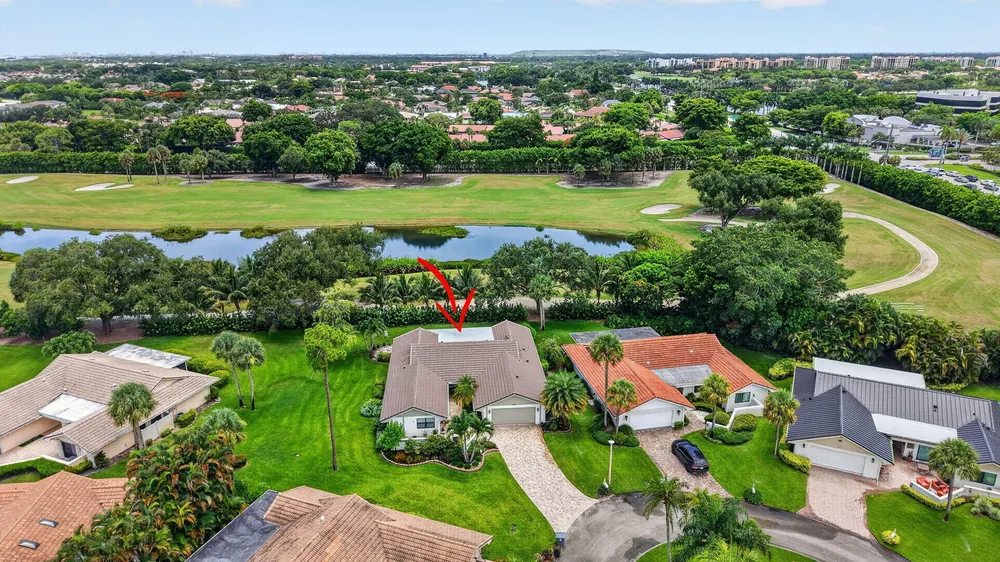 6928 Villas Dr W, Boca Raton, FL 33433