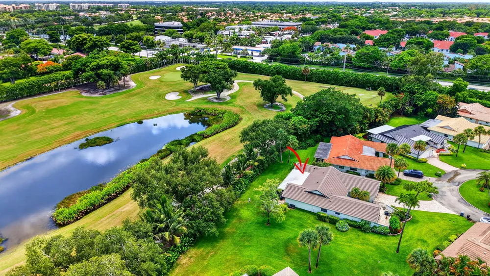 6928 Villas Dr W, Boca Raton, FL 33433