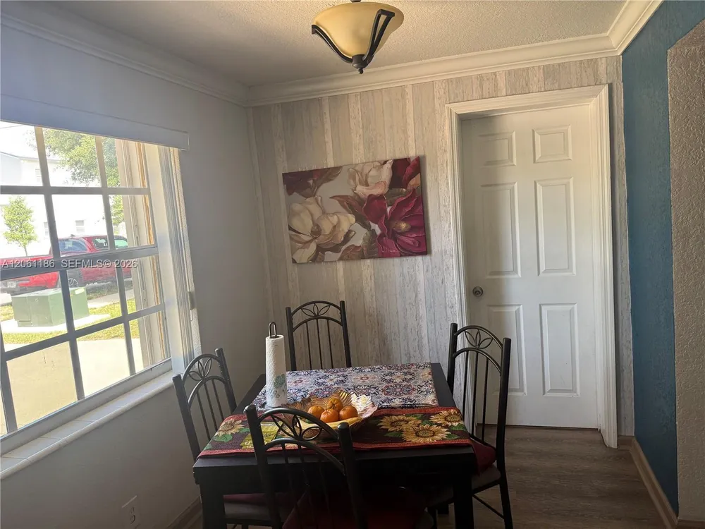 4320 SW 56th Ave, Davie, FL 33314