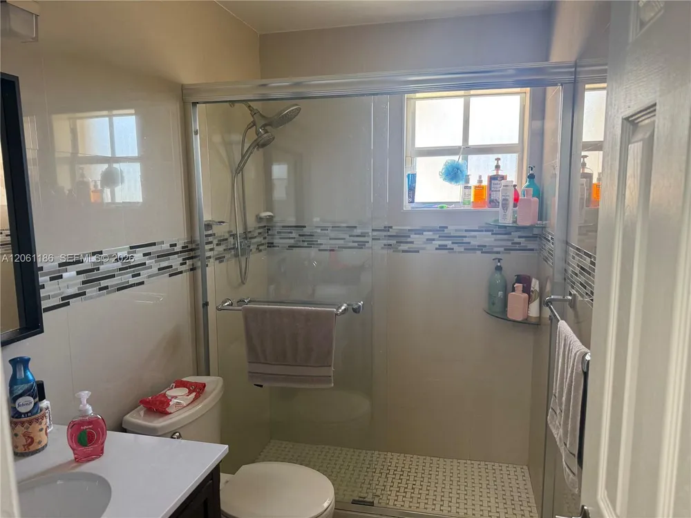 4320 SW 56th Ave, Davie, FL 33314
