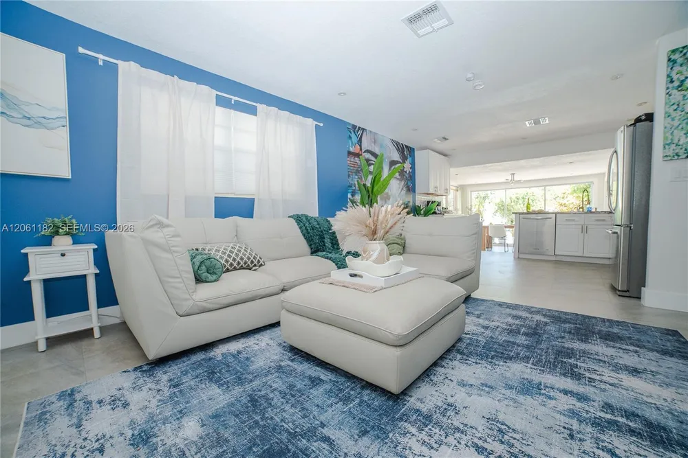 1725 SW 30th St, Fort Lauderdale, FL 33315
