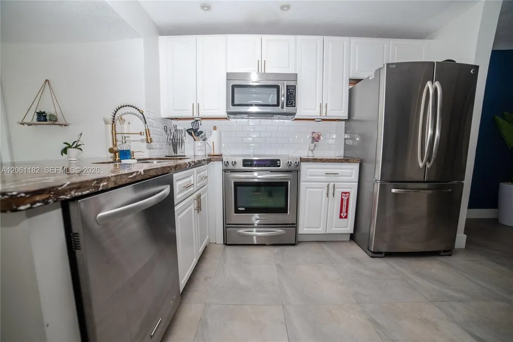 1725 SW 30th St, Fort Lauderdale, FL 33315