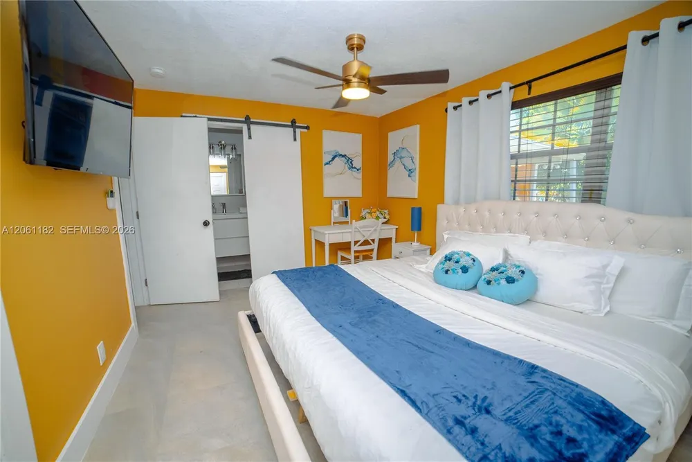 1725 SW 30th St, Fort Lauderdale, FL 33315
