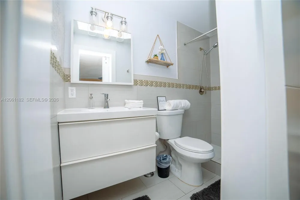 1725 SW 30th St, Fort Lauderdale, FL 33315