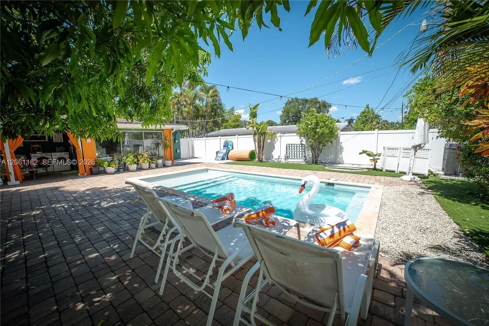 1725 SW 30th St, Fort Lauderdale, FL 33315