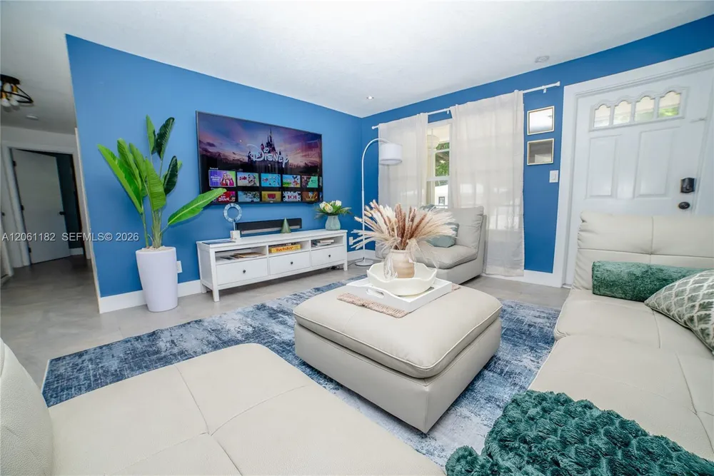 1725 SW 30th St, Fort Lauderdale, FL 33315