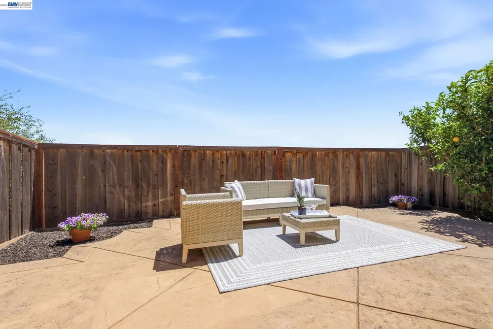 1823 Mockingbird Pl, Danville, CA 94526