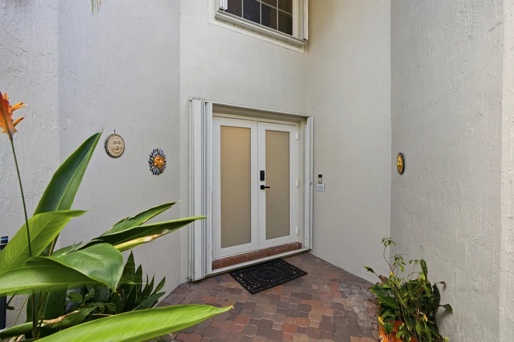 6510 Colomera Dr, Boca Raton, FL 33433