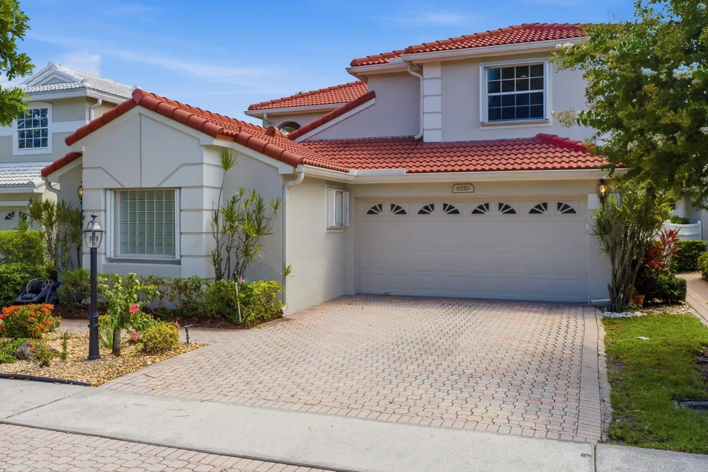 6510 Colomera Dr, Boca Raton, FL 33433