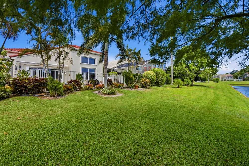 6510 Colomera Dr, Boca Raton, FL 33433
