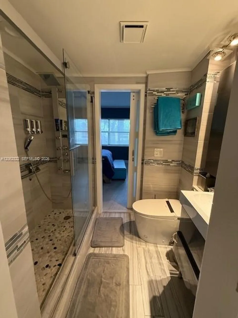 3250 NE 28th St, Fort Lauderdale, FL 33308