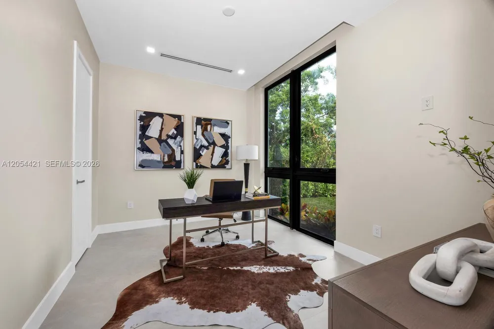 5765 SW 47th St, Miami, FL 33155
