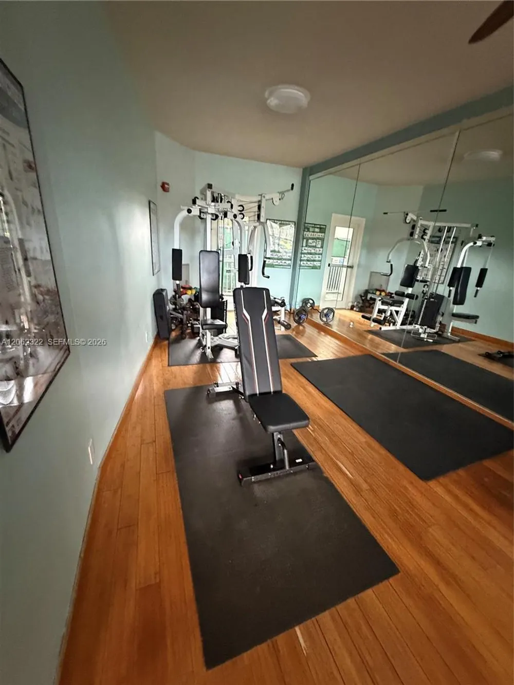 3250 NE 28th St, Fort Lauderdale, FL 33308