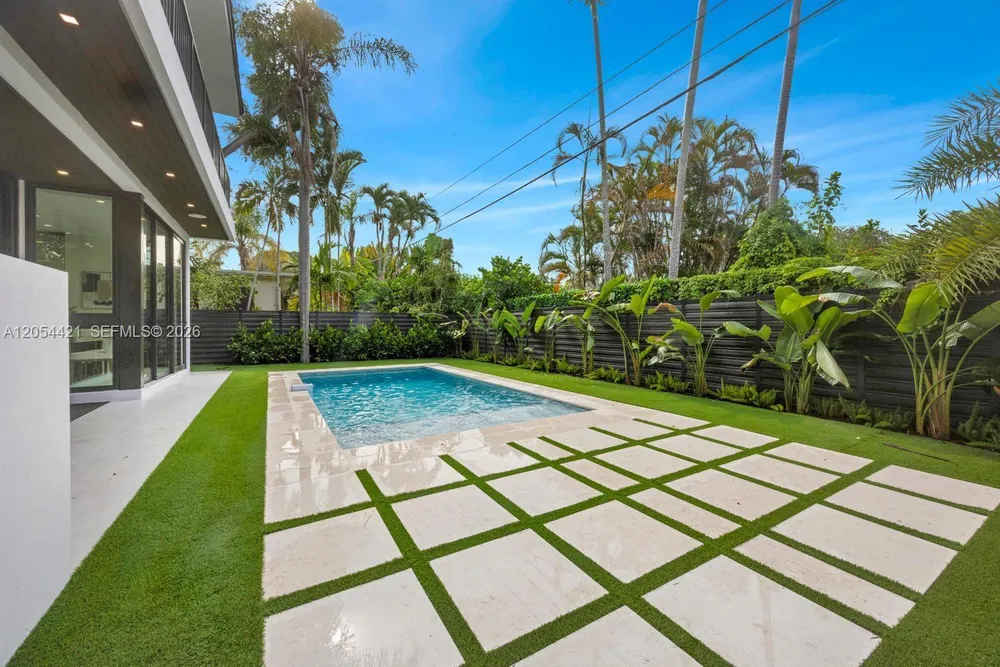 5765 SW 47th St, Miami, FL 33155