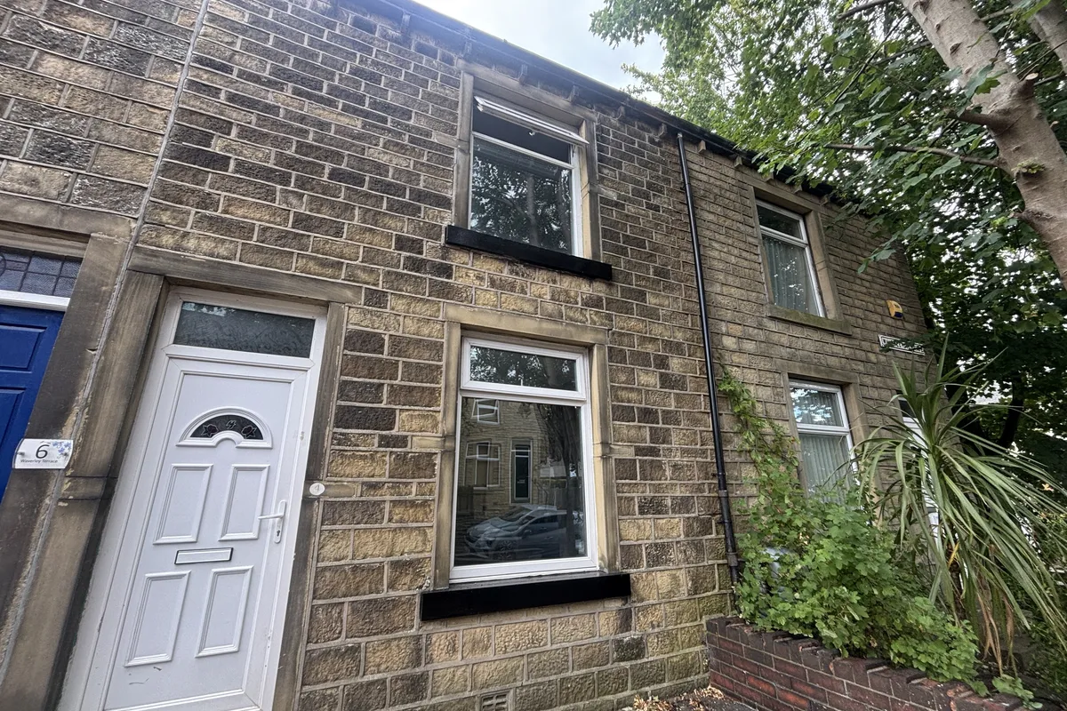 Waverley Terrace, Marsh, HUDDERSFIELD