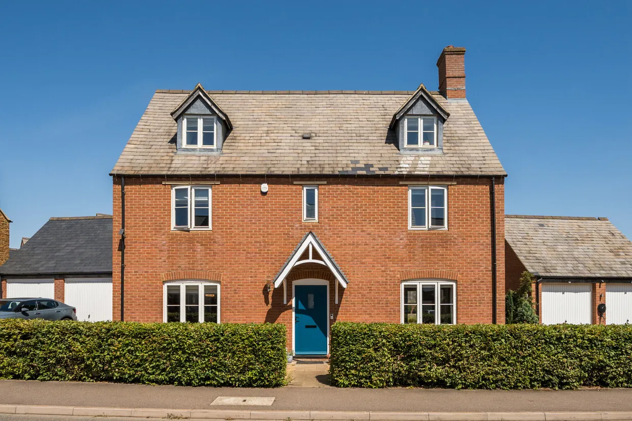Millers Way, Middleton Cheney, OX17 photo 1