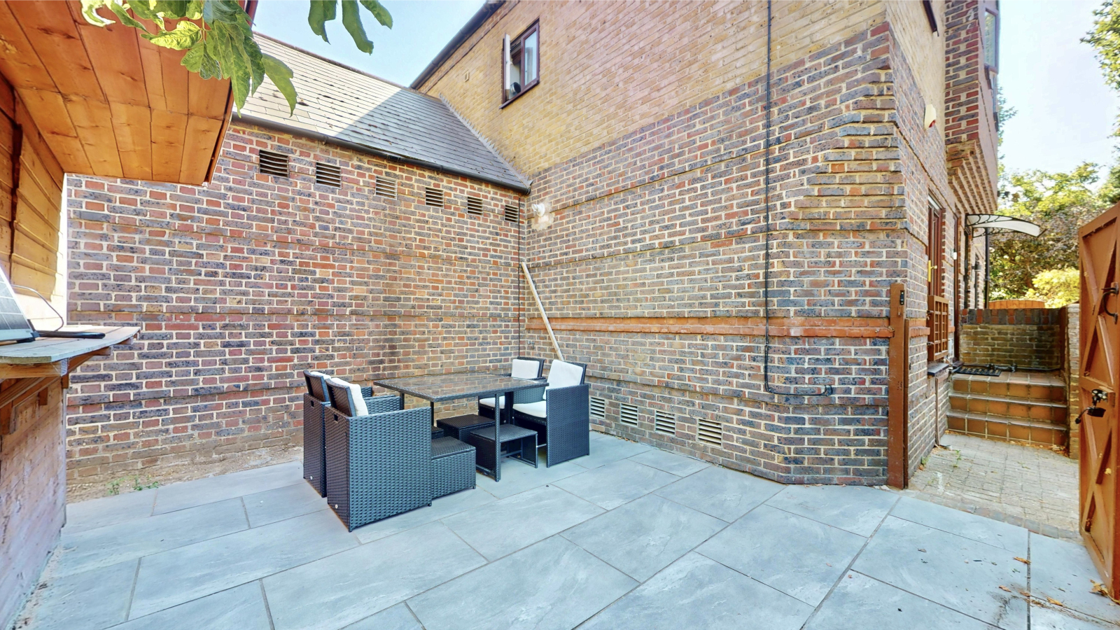 Cunard Walk, London, SE16 Image 17