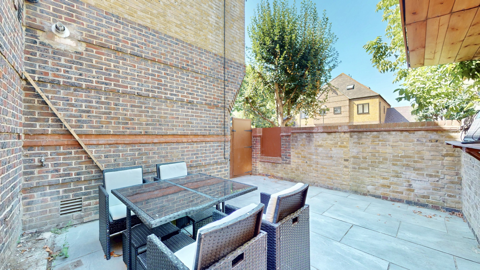 Cunard Walk, London, SE16 Image 18