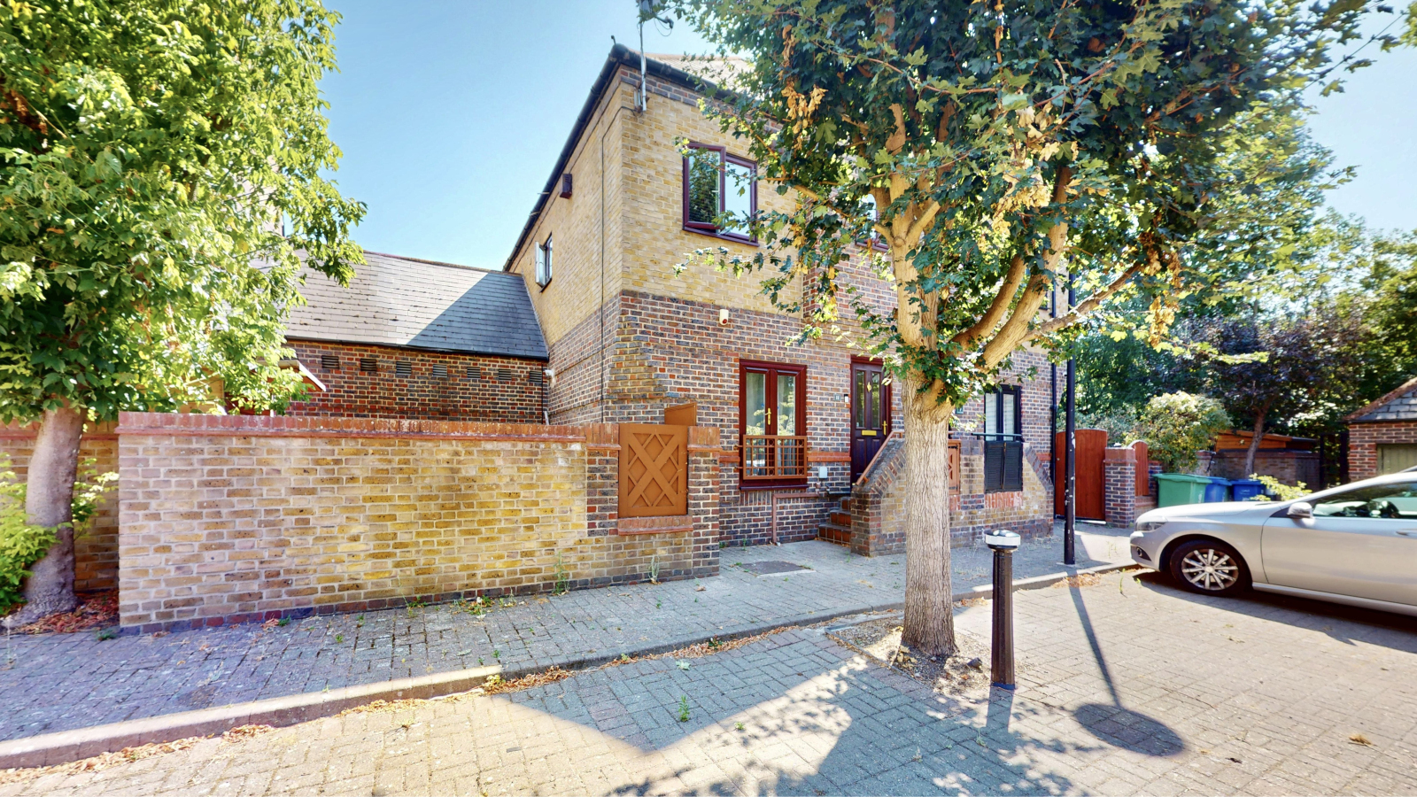 Cunard Walk, London, SE16 Image 21