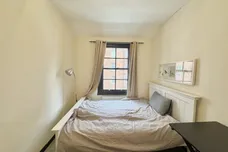 Stirling Court, Tavistock Street