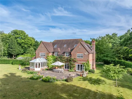 Kings Drive, Midhurst, GU29