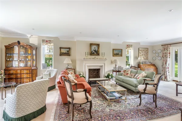 Kings Drive, Midhurst, GU29 photo 5