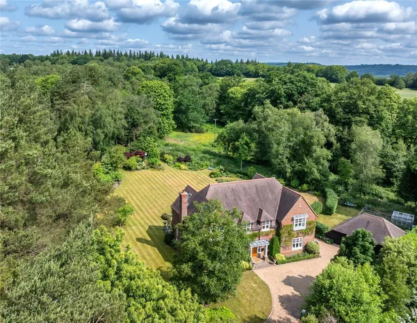 Kings Drive, Midhurst, GU29 photo 10