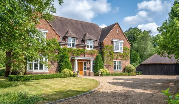 Kings Drive, Midhurst, GU29 photo 14