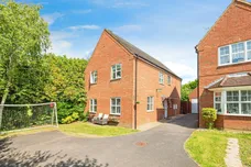 Chatsworth Road, CORBY