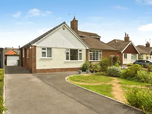 Cookridge Avenue, Leedsphoto