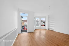 Woodside Road, London