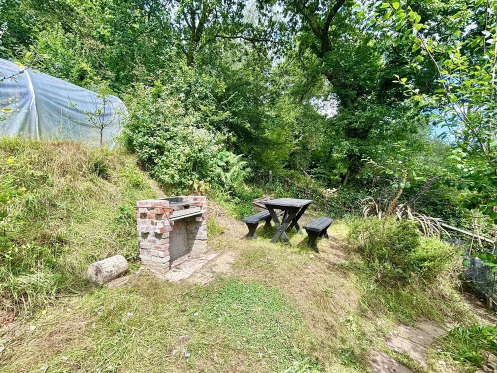 Property carousel item 28