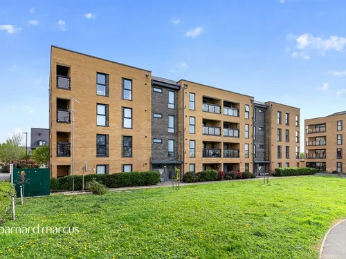 Tala Close, Surbitonphoto