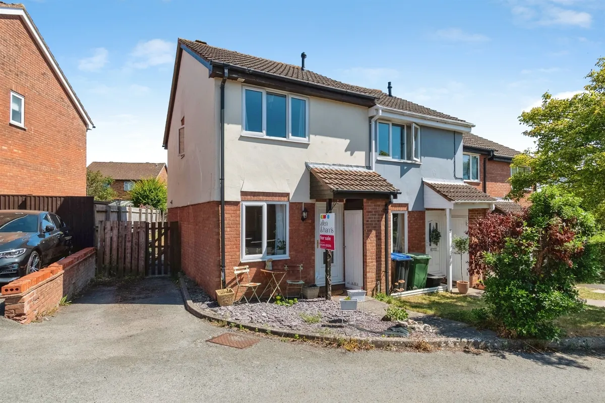 Lysley Close, Chippenham