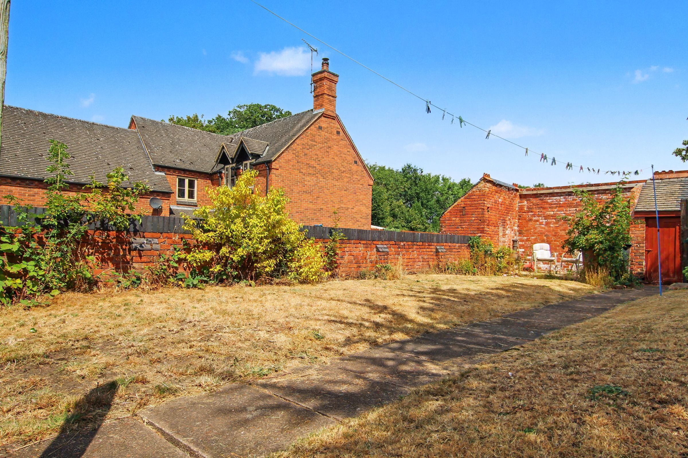 Main Street, Swadlincote Image 24