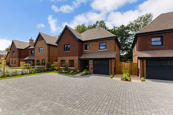 Oakland Grove Ridgley Road, Godalming, GU8
