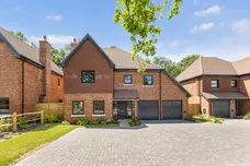 Oakland Grove Ridgley Road, Godalming, GU8 photo 11