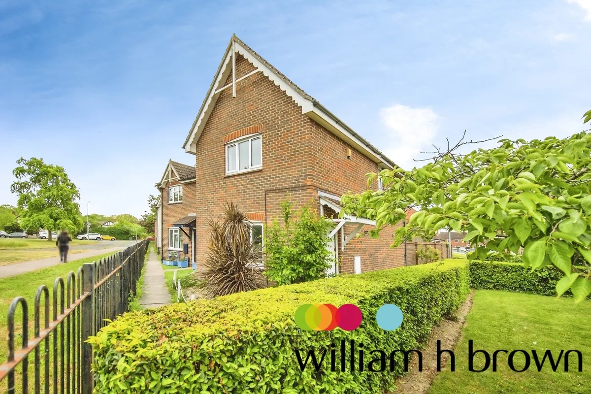 Hallcroft Chase, Highwoods, COLCHESTER
