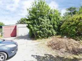 Brighton Road, Pease Pottage, Crawley thumb 3