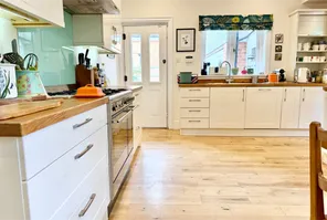 Main property image