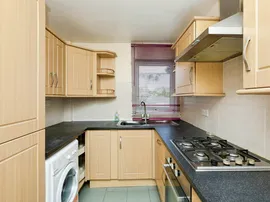 Leslie Close, Littleover, Derby thumb 2