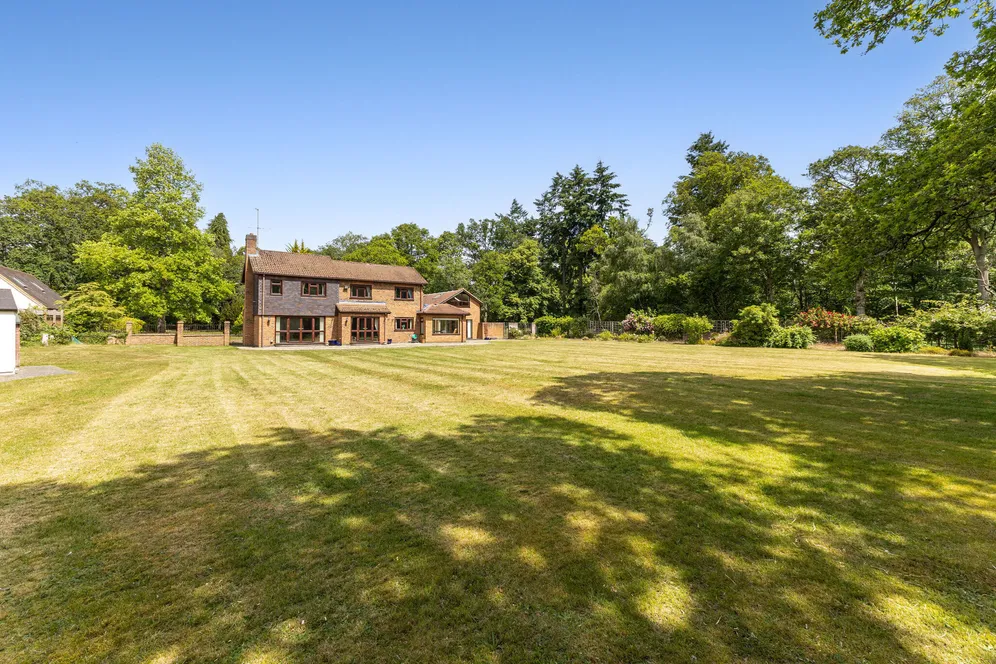 Fleet Hill, Wokingham, RG40 photo 2