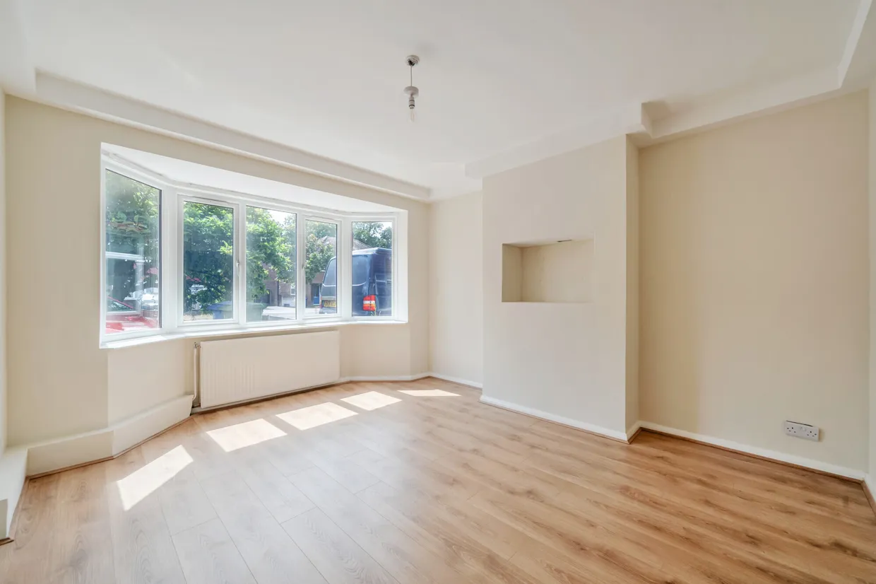West Heath Road, Farnborough, GU14 photo 3
