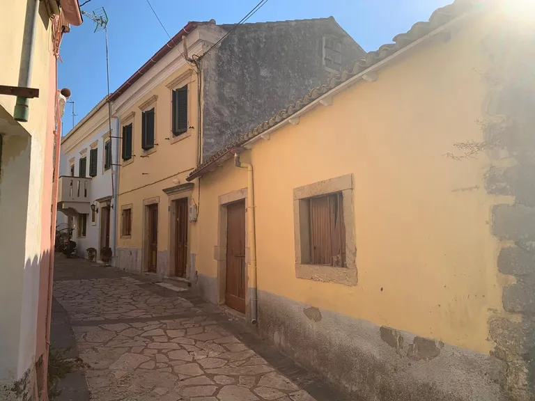YELLOW HOUSE, Doukades, Corfu